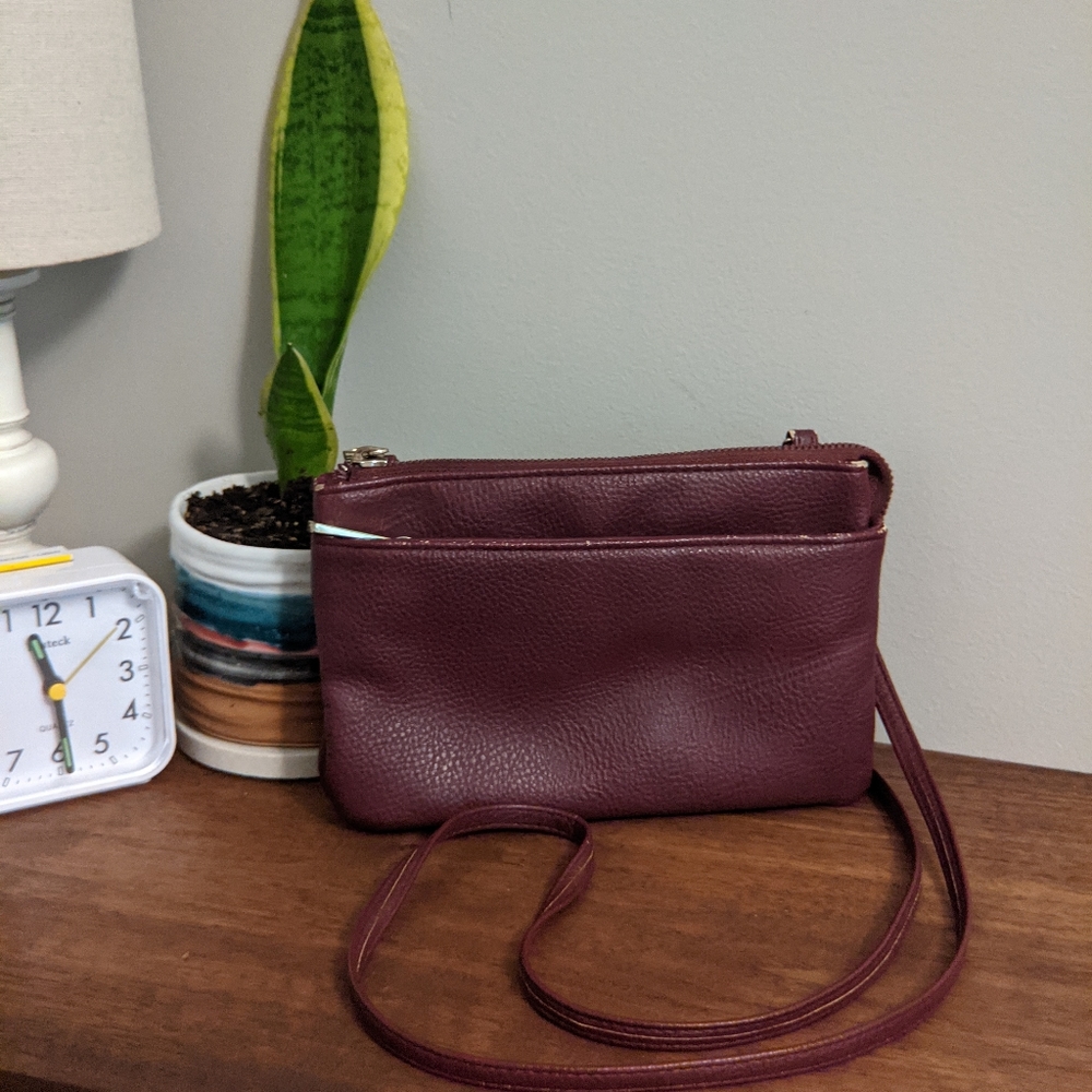Crossbody purse maroon gold colored hardware